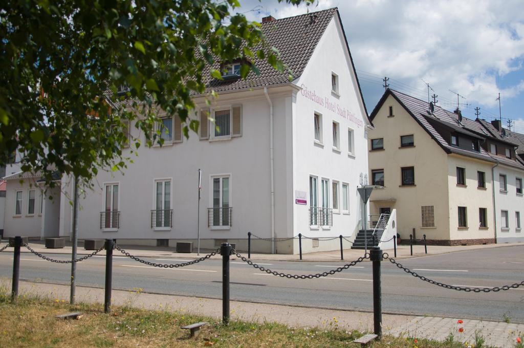 Hotel Domizil Alte Post Püttlingen Exterior foto